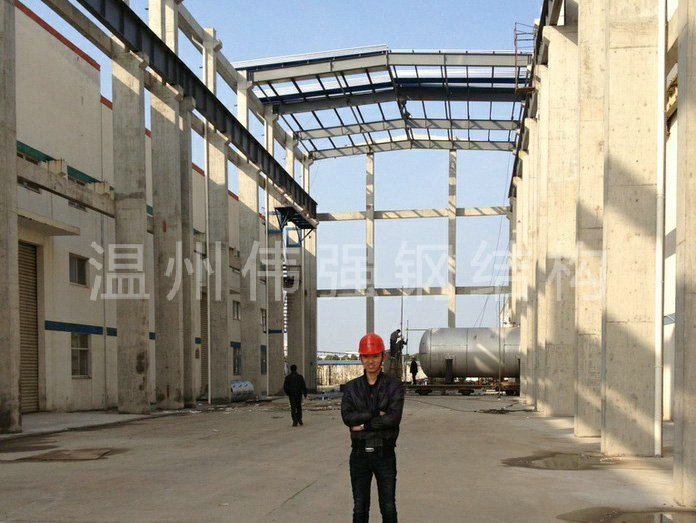 鋼結(jié)構(gòu)