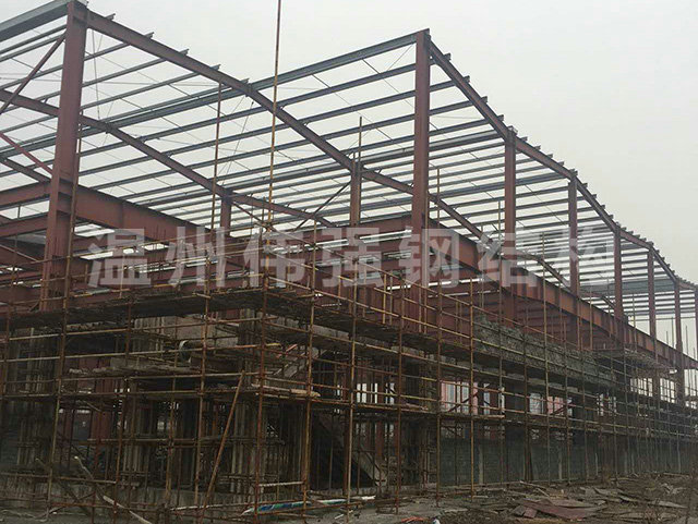 鋼結(jié)構(gòu)