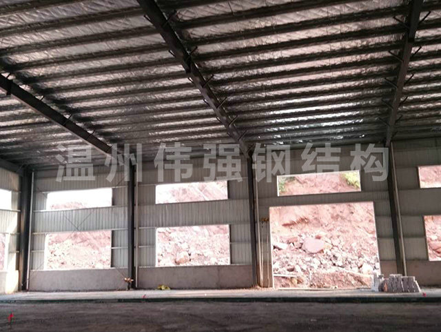 鋼結(jié)構(gòu)