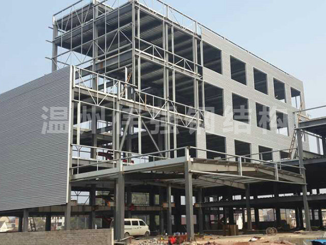 鋼結(jié)構(gòu)