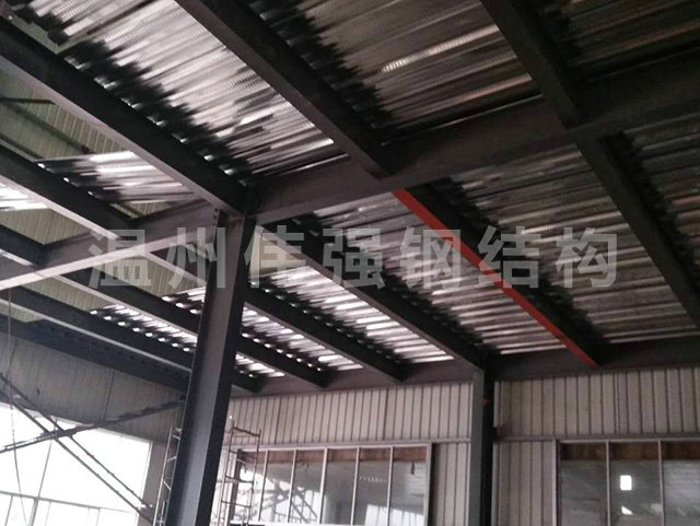 鋼結(jié)構(gòu)