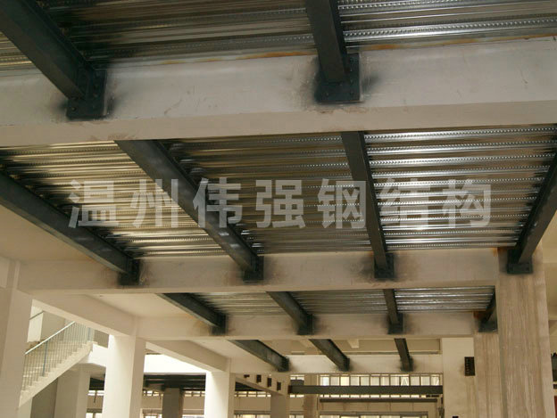 鋼結(jié)構(gòu)閣樓