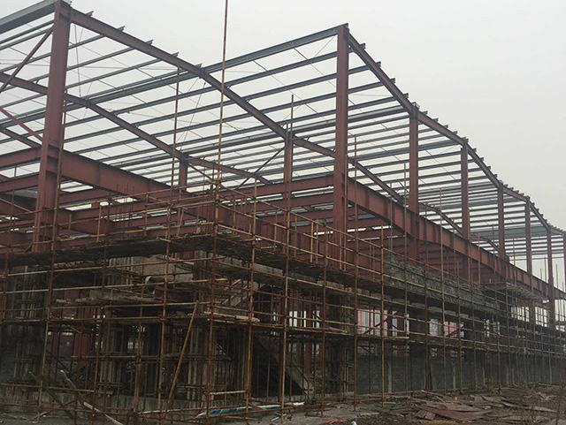 鋼結(jié)構(gòu)