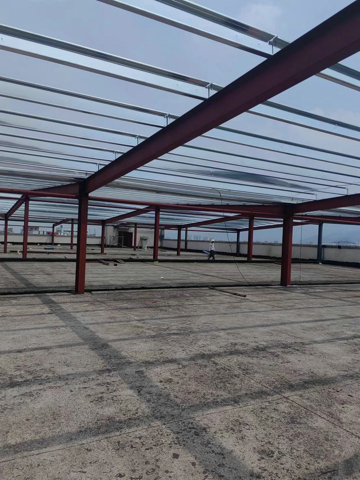 鋼結(jié)構(gòu)