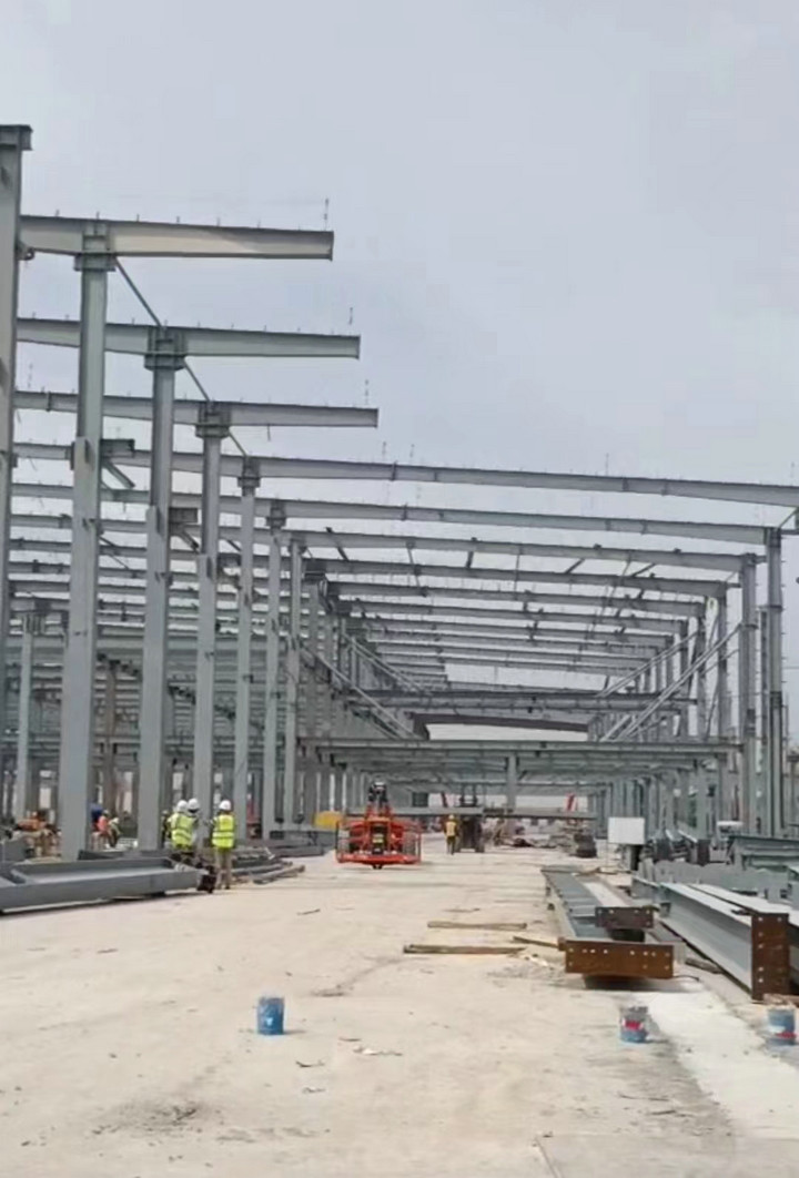 鋼結(jié)構(gòu)