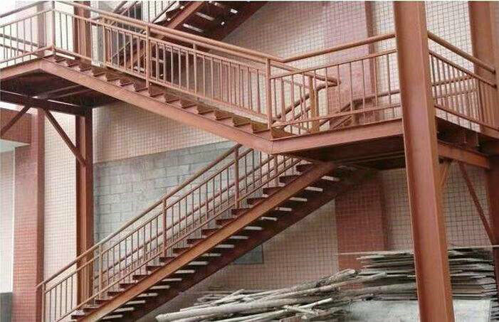 鋼結(jié)構(gòu)