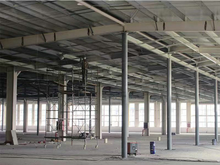 鋼結(jié)構(gòu)