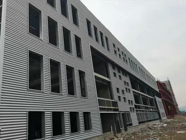 鋼結(jié)構(gòu)