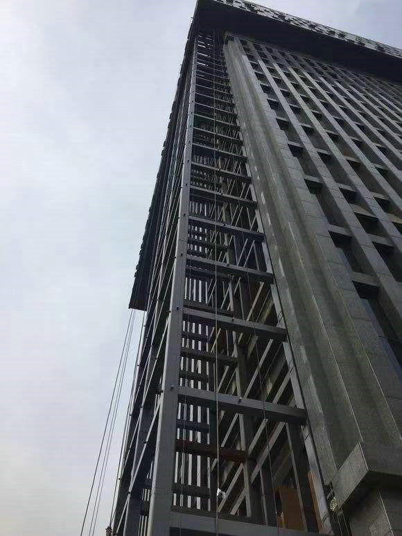 鋼結(jié)構(gòu)