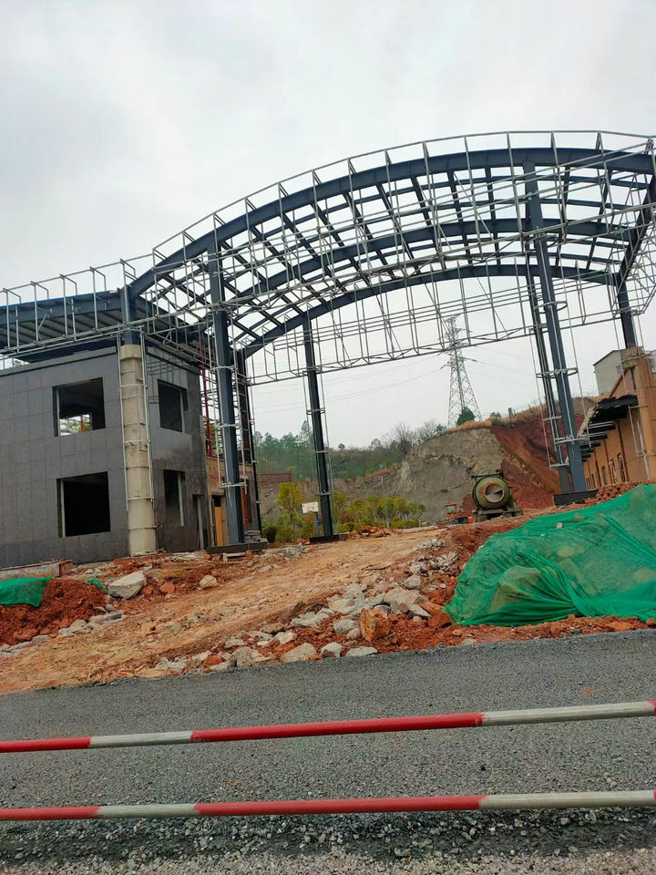 鋼結(jié)構(gòu)